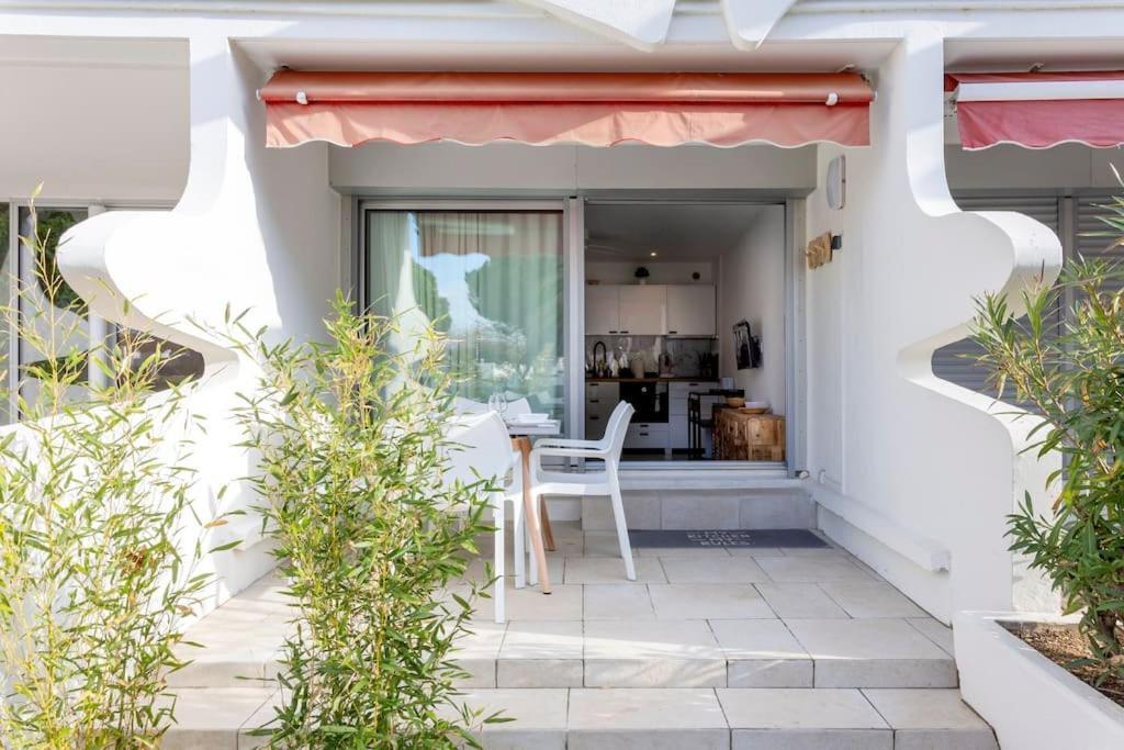 Chez James - Superbe Studio Avec Piscine Et Plage A Proximite Ла-Гранд-Мот Экстерьер фото